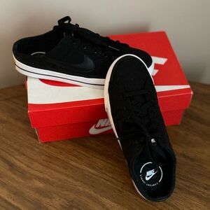 Nike Women’s Court Legacy Mule - Size 7.5 Black (NEW IN BOX)